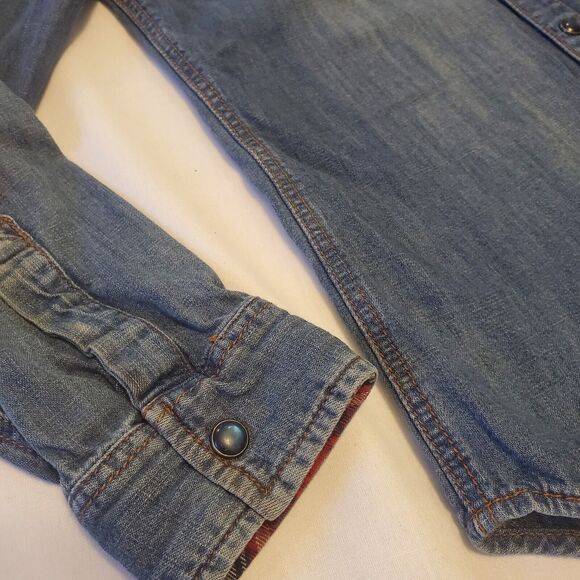 Zara Boys Sz 9/10 Chambray Denim Pearl Snap Button Up Western Holiday Plaid Trim - Picture 3 of 7